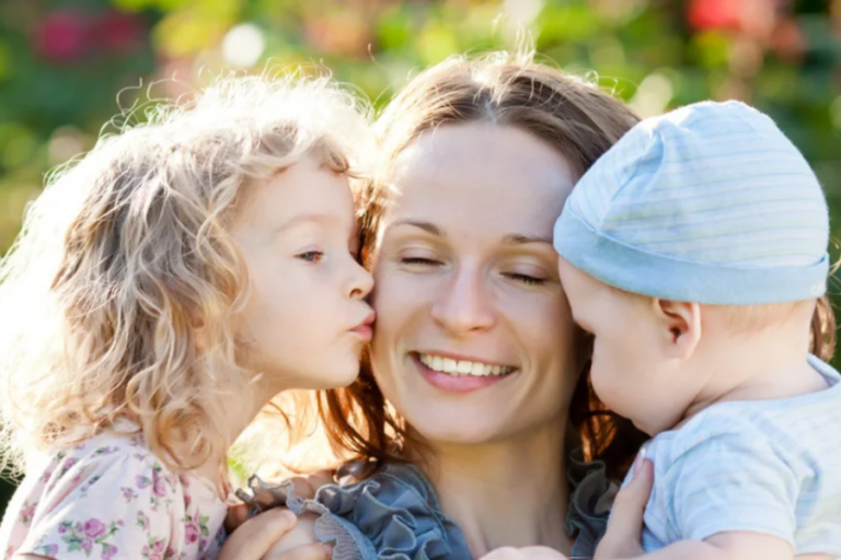 Elevate Your Parenting Game: Essential Tips From Famousparenting Mom Life Resources